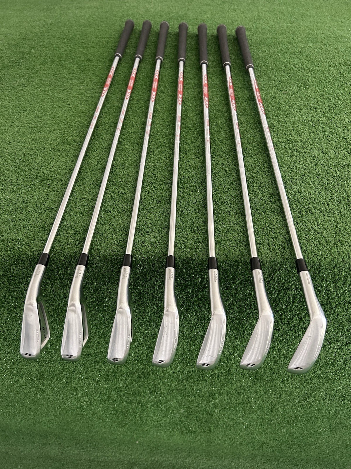 Bridgestone Tour B X-CBP Forged Iron Set 4-P / NS Pro Modus Tour 105 Stiff