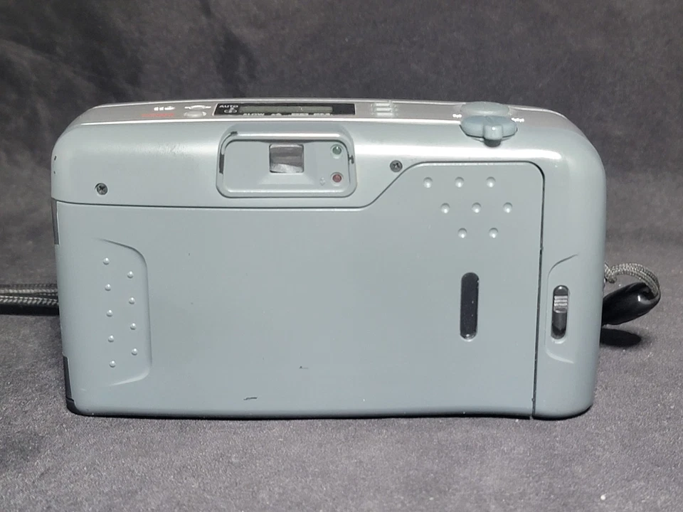 Bell and Howell Power Zoom PZ2100 33-70mm Point and Shoot Camera Tested Function - Image 4 of 4