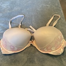 Victorias Secret Bra Body By Victoria Size 40c Push Up