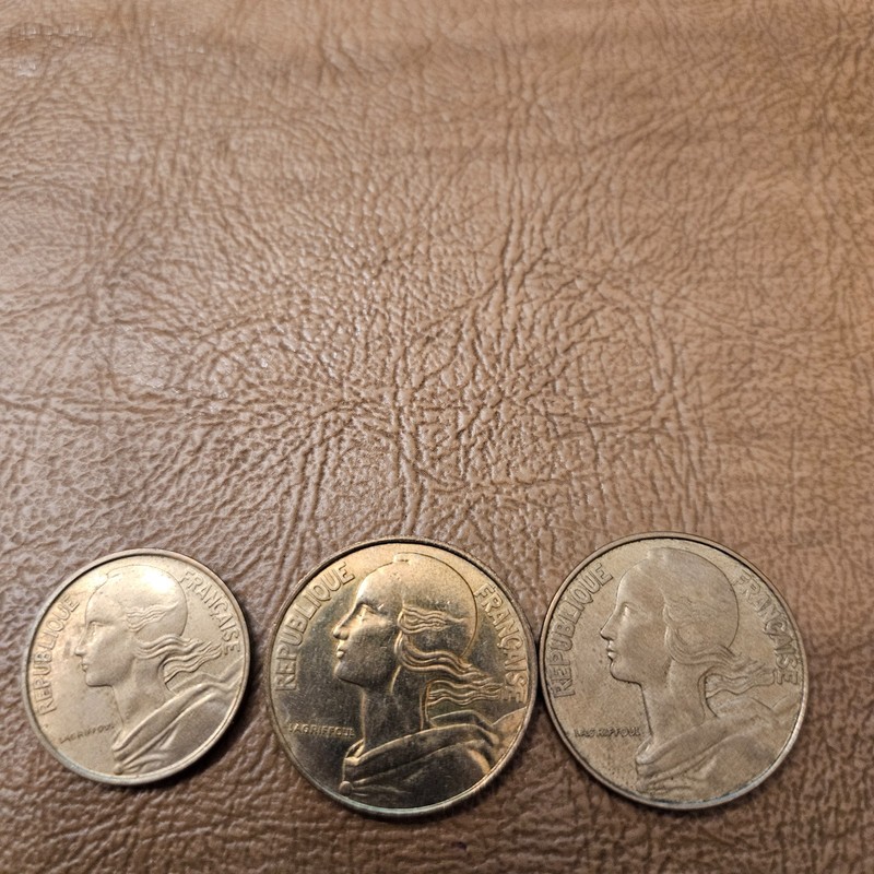  Republique Francaise 10-1967 & 20-1987 & 1974 Centimes Coin French