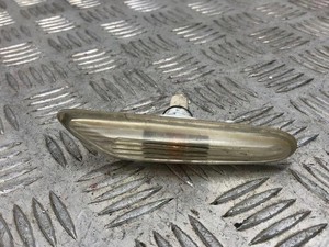 BMW 5 Touring E61 Kotflügelblinker vorne links 8382104 3.50 Diesel 22992177