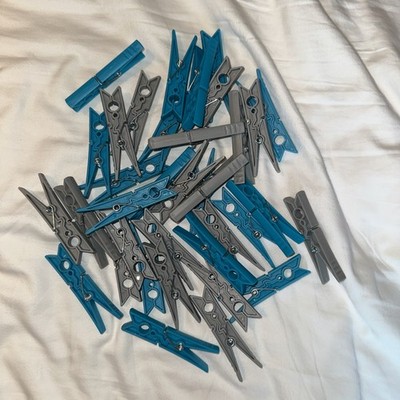 Gemischte Farben blau grau groß Kunststoff Wäscheklammern Netz Waschsack Wäsche je 18