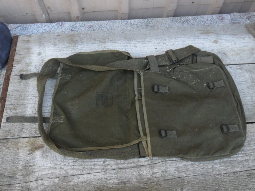 Grand Sac De Voyage Militaire Allemand De Montagne Avec Serrure - Occasion
