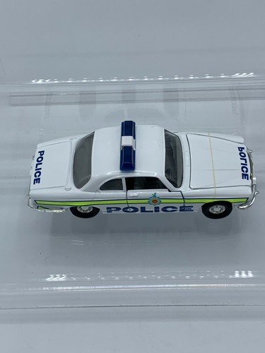 Corgi Jaguar XJ12C Police Car # 59202 - Picture 3 of 4