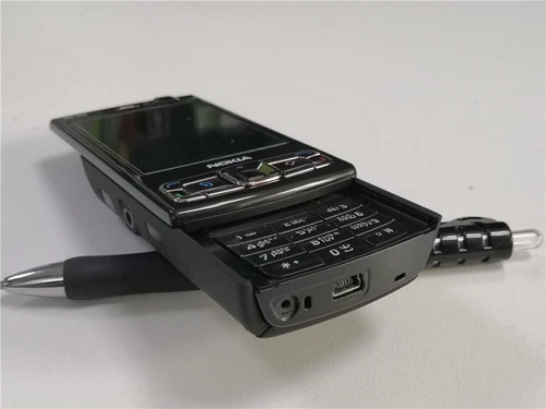 Original Unlocked NOKIA N95 8GB Mobile Phone 3G 5MP Wifi GPS 2.8''Screen Phone - Picture 6 of 7