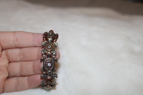 Sea Turtle Bracelet Two-Tone And Crystal Stretch Bracelet - Picture 6 of 6