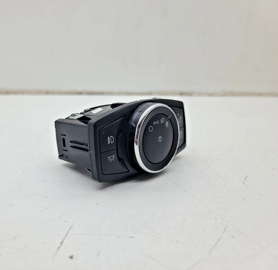 Interruptor de lámpara de luz de tablero Ford Explorer 2012-2017 CB5T-13D061-AB OEM Foto 2 de 4
