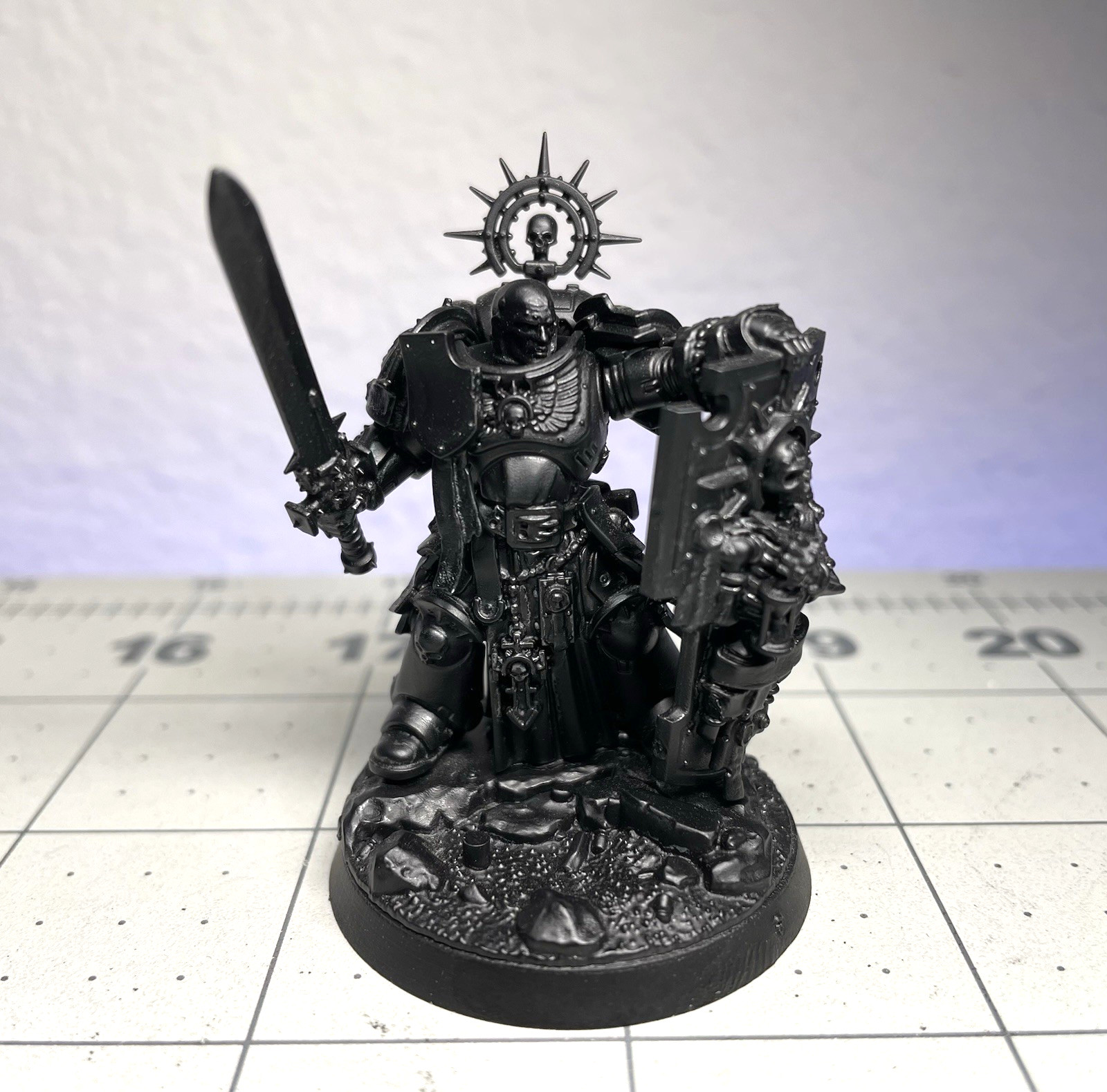 Bladeguard Captain With  Relic Shield Warhammer 40k Space Marines Citadel GW