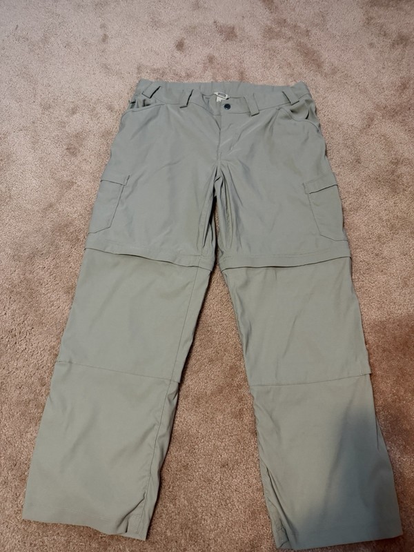 DULUTH TRADING WOMENS 18x31 DRY ON THE FLY ZIP OFF ROLL UP CONVERTIBLE PANTS