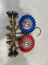 Uniweld Brass Body Manifold with 3-1/8 in NPF Gauges