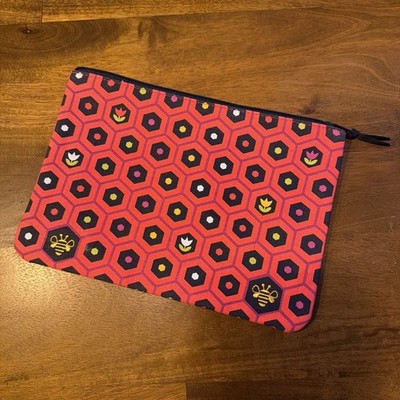 Jonathan Adler For Barnes & Noble Zip Pouch Honeycomb Pattern.  HTF.