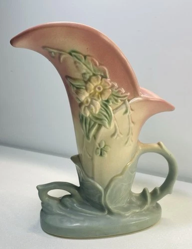 Hull Pottery 1946-47 Matte Wildflower Cornucopia Vase #W-10, 8-1/2" Vintage