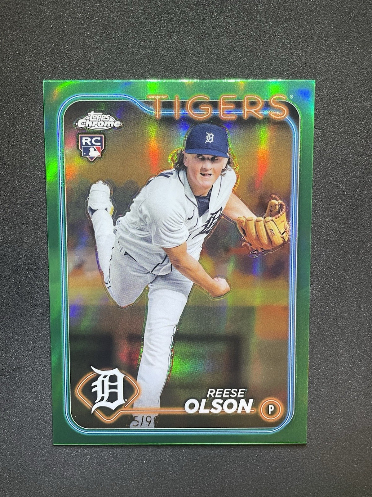 2024 Topps Chrome - Reese Olson #40 Green Refractor /99 (RC)