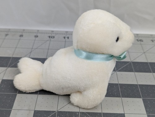 Russ White Seal Rattle Plush 4 Inch Stuffed Animal Toy - Picture 4 of 7
