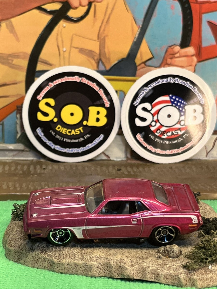 Hot Wheels 1970 Plymouth Barracuda 1:64 Pink Diecast USED EX