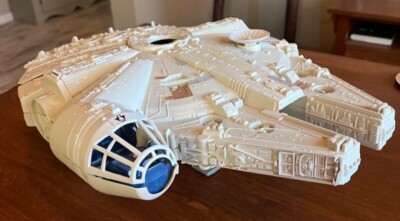 【新品未使用】ケナー社製 スターウォーズ ミレニアムファルコン レトロ 楽天市場】Kenner ケナー スターウォーズ ミレニアムファルコン 映画