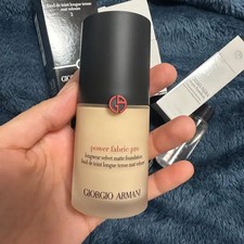 Giorgio Armani Foundation Shade 2 New in Original Box