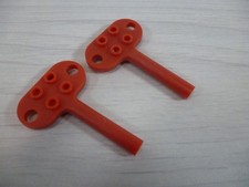 2 x Vintage Legoland red WIND UP MOTOR Car SPARE RED KEY