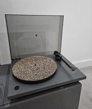 NAD 533 TURNTABLE BELT DRIVE IN GREY WITH TINTED LID VERY GOOD CONDITION 