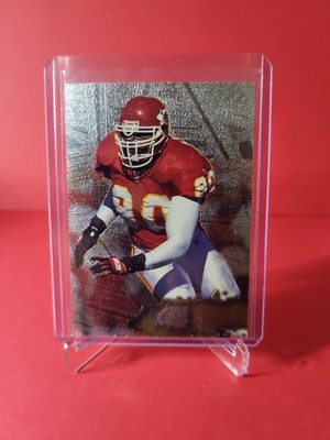 1996 Fleer Metal Football Neil Smith #62 Kansas City Chiefs 