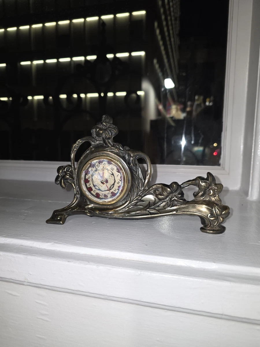 Sarsaparilla Deco In Collectible Shelf, Mantel Clocks (1970-Now