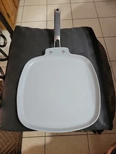 T-FAL Ultimate Hard Anodized, RESISTAL 11 inch Square Griddle Gray Preowned