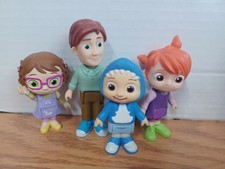 CoComelon Friends  Family Lot of 4 Toy Figures 2021 Moonbug Jazwares