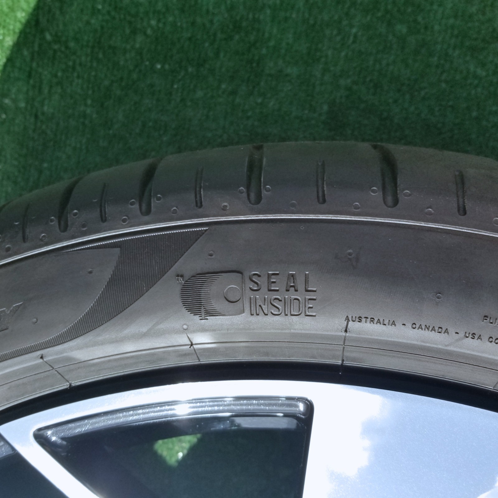 2026 Factory Rolls Royce 23 inch Wheels Tires Caps Cullinan Phantom Genuine OEM