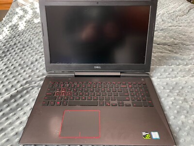 Dell Inspiron 15 7577 i5 7300HQ, 16GB DDR4, GTX 1060