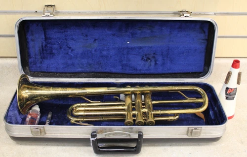 Vintage Trumpet with Case *Pre-owned* FREE SHIPPING