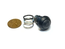 1 Piece black Latching PUSH BUTTON SWITCH DC 6A 12mm no normally open on/off A35
