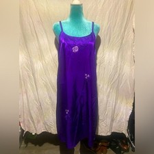 Vintage purple slip with floral details
