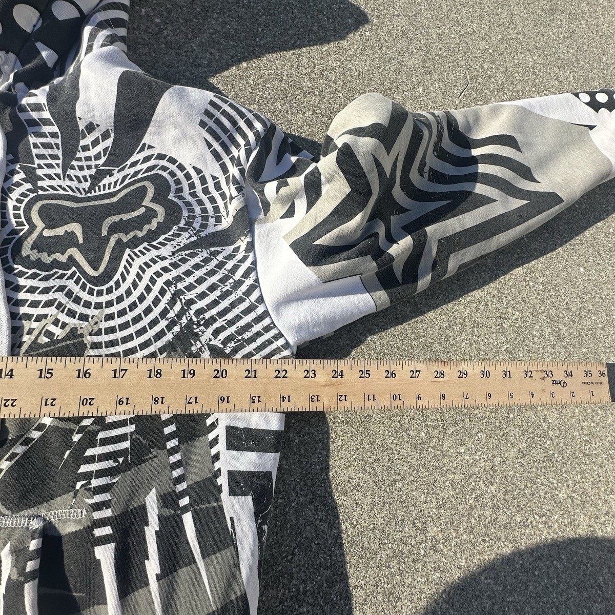 Vintage Fox Racing Sasquatch Fur Lined Hoodie Mens Large White Y2K