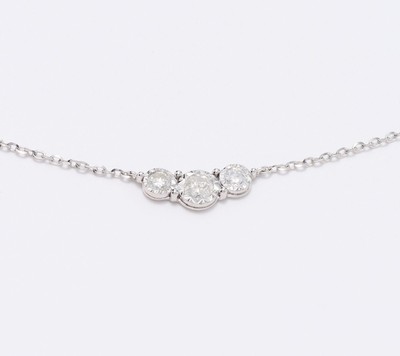 Affinity 14K Weißgold dreifach 0,15cttw Diamant Collier, 18''