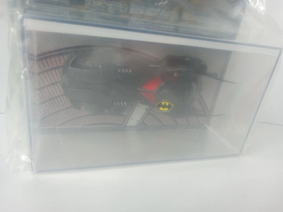 Eaglemoss DC Comics Automobilia Magazine #41 • Batman: The Return #1 BATMOBILE - Image 4 of 4