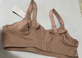 NWT Wacoal Wireless Side Support Bra Size  42DDD