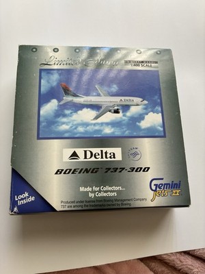 GeminiJets 1:400 Delta Air Lines Boeing 737-300 N302WA GJDAL459