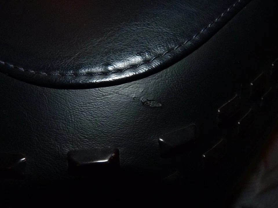 Harley Heritage Softail M8 Tour Pak 5398 2018-25 后皮革包装袋 — 第 3/4 张图片