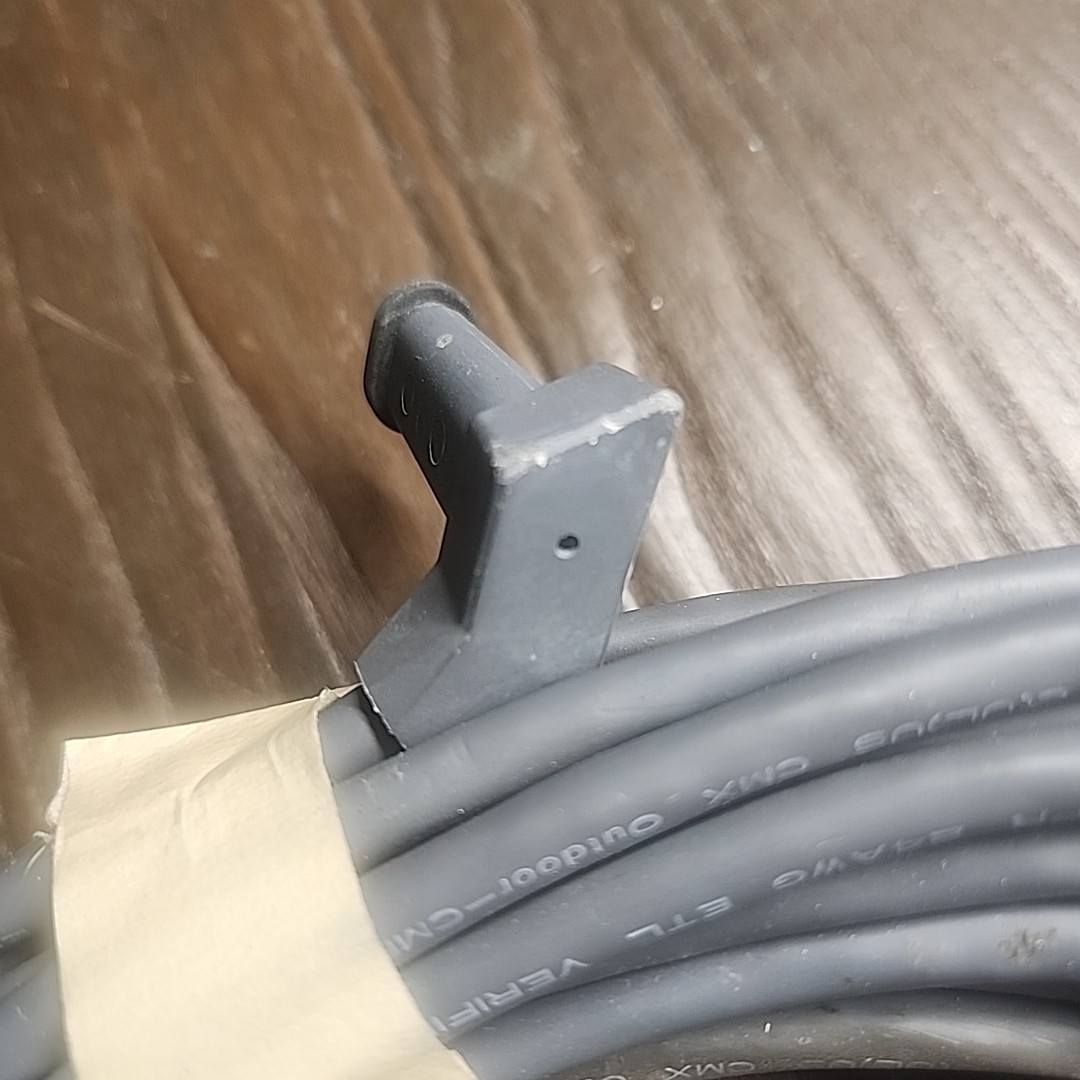 E142890-D C(UL)US CMX Outdoor-CMR FTP 4PR 24AWG ETL TIA-568-C.2 CAT5 Patch Cable