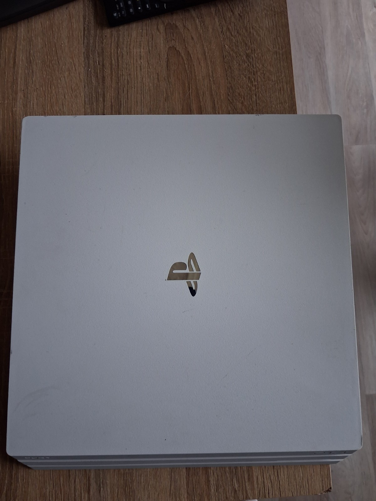 Sony PlayStation 4 Pro - 1To - Console - Blanche