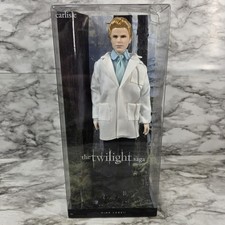 Barbie Collector The Twilight Saga: Breaking Dawn Part II - Carlisle Doll