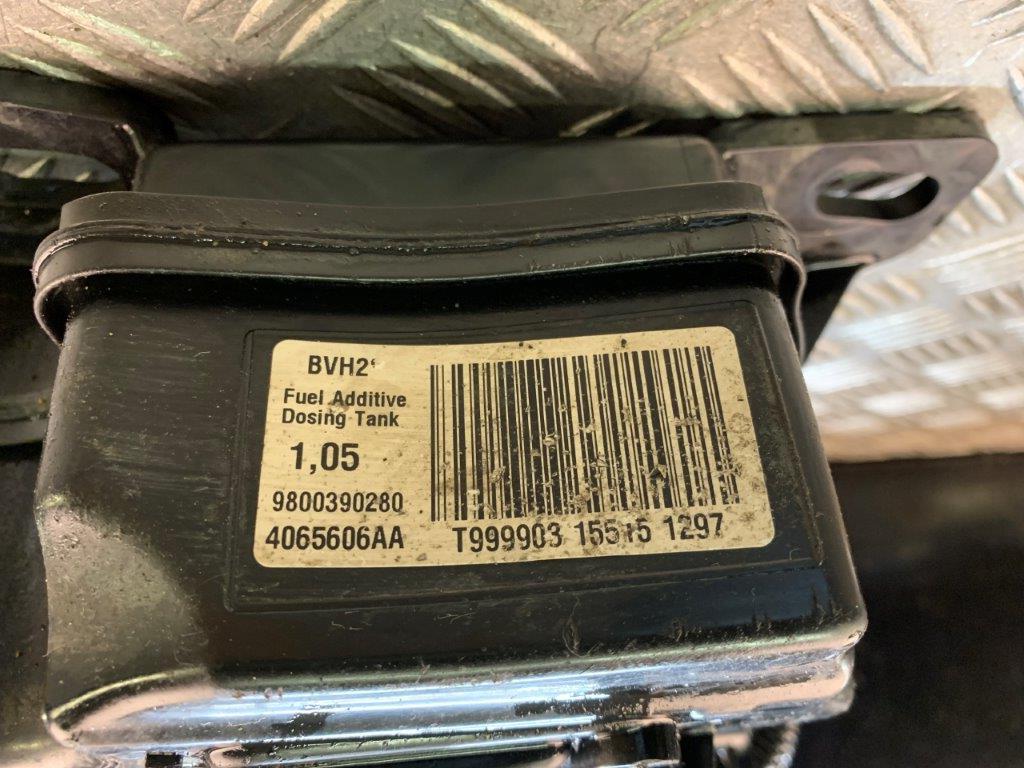 1518 PEUGEOT 308 MK2 1.6 DIESEL PEF ADDITIVE RESERVOIR FUEL TANK
