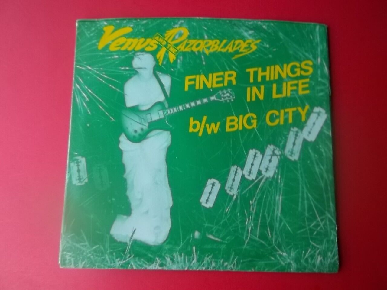 VENUS AND THE RAZOR BLADES FINER THINGS IN LIFE/BIG CITY 7" W/PICTURE SLEEVE