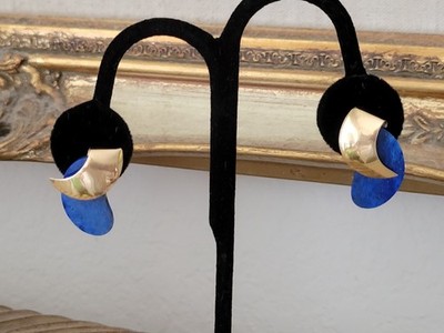 CUSTOM COPYRIGHT AAA LAPIS WITH POLISHED 14KT GOLD MODERN CUT TOPS POST EARRINGS