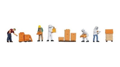 NOCH HO Scale Beekeepers with Beehives (5 coloured figures with accessories)