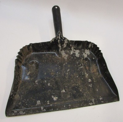 Primitive 1970's Heavy Duty Black Steel Industrial Tin 12.5'' Wide Shop Dustpan