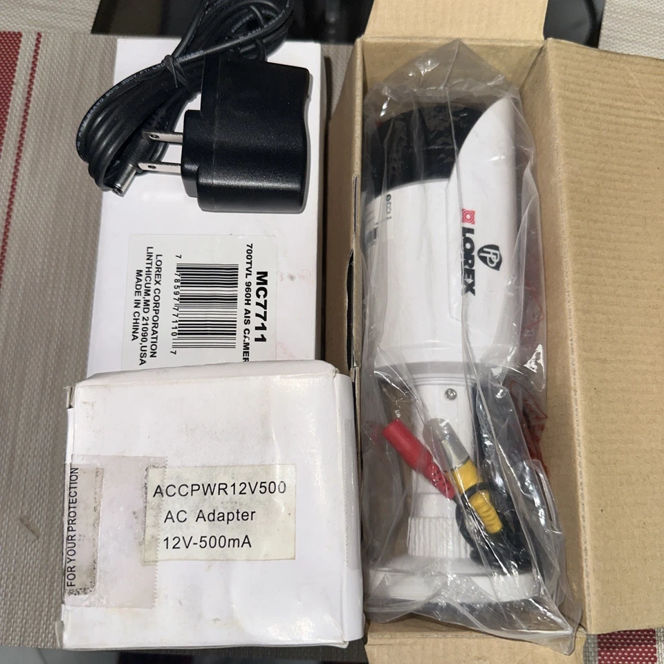 Lorex MC7711 700 TVL 960H White Security AIS Camera TWO CAMERAS  - Image 4 of 4