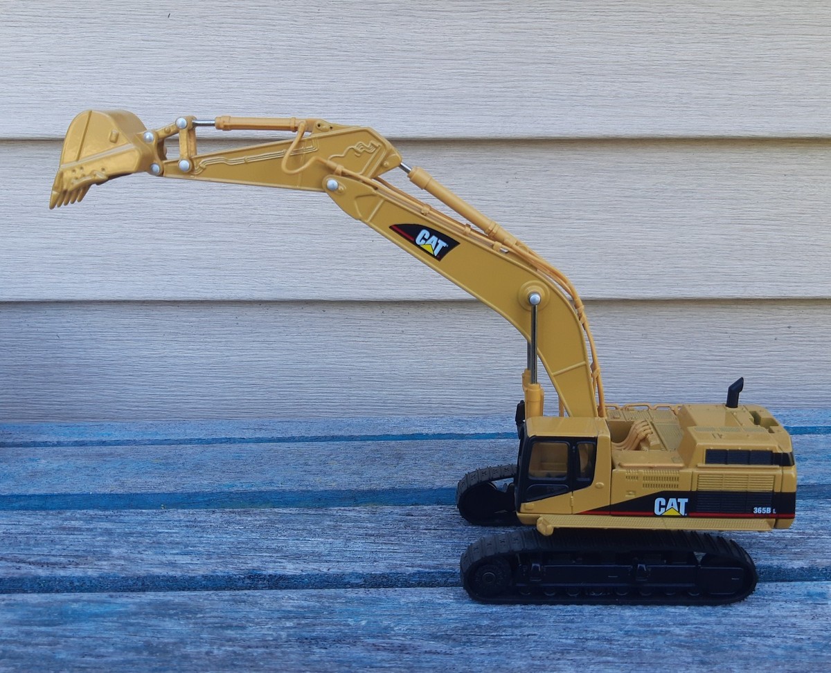 CAT 365B L Series II Excavator 1:50 Track Hoe Mining Pit Diecast