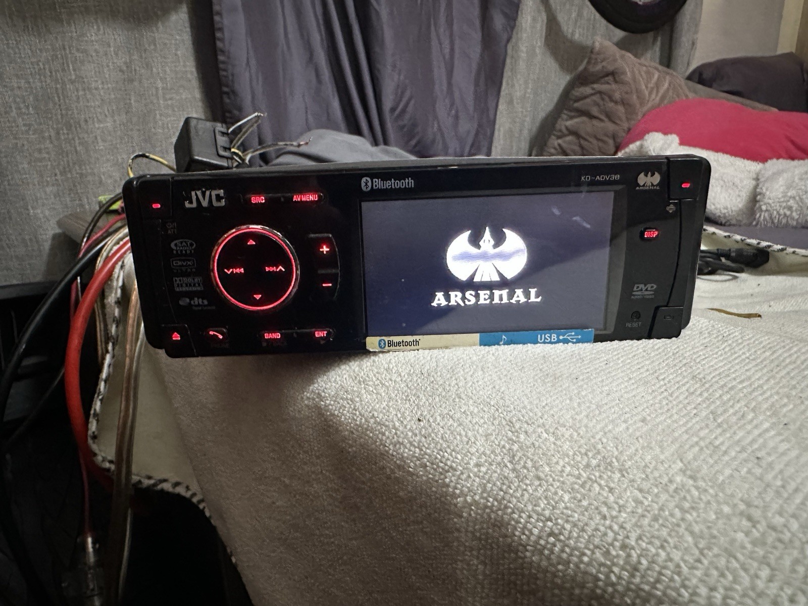 JVC KD-ADV38 DVD And CD Old School Car Stereo