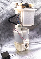 Peugeot 107 Citroen C1 Toyota Aygo 2005-14 Fuel Pump Sender/ 770200H010